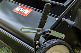 Agir-Fab 30" Push Lawn Sweeper - GMR45-0570 | RogueFuel.ca