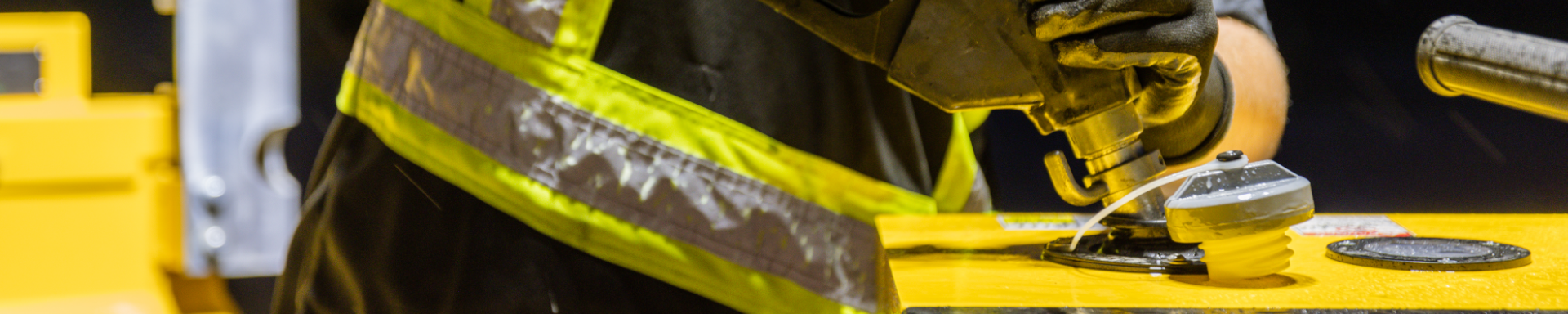 Site Service Equipment | RogueFuel.ca | Munro Industries rf-10070308